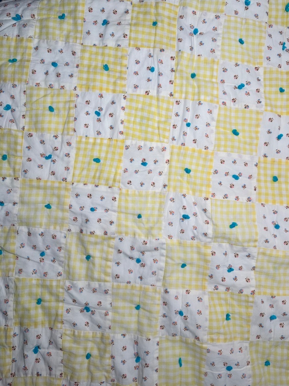 Vintage Baby Quilt | Handmade Patchwork | Yellow Gingham Floral | Crib Blanket - Picture 8 of 8